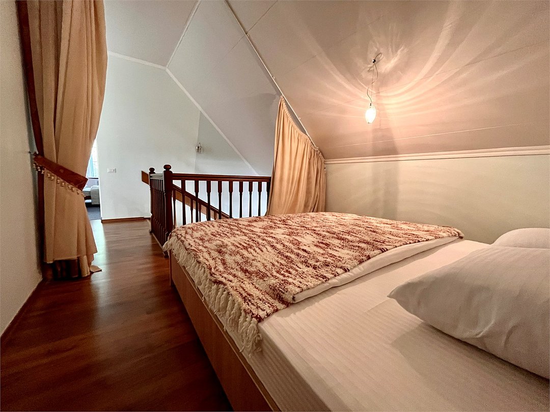 Дом 10-местный 5-комнатный (Дворянское гнездо)