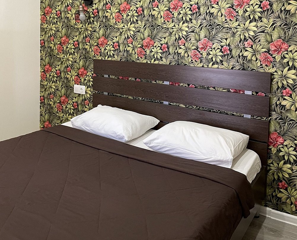 Домик (№4) 4-местный 2-комнатный