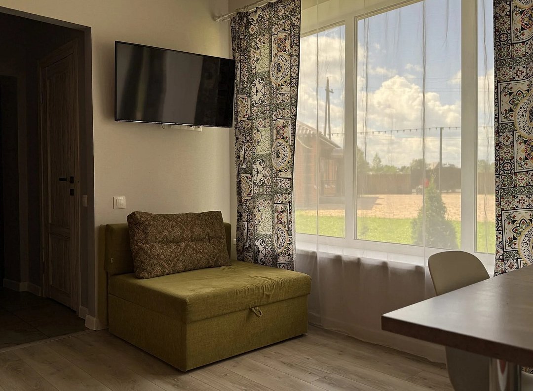 Домик (№6) 4-местный 2-комнатный