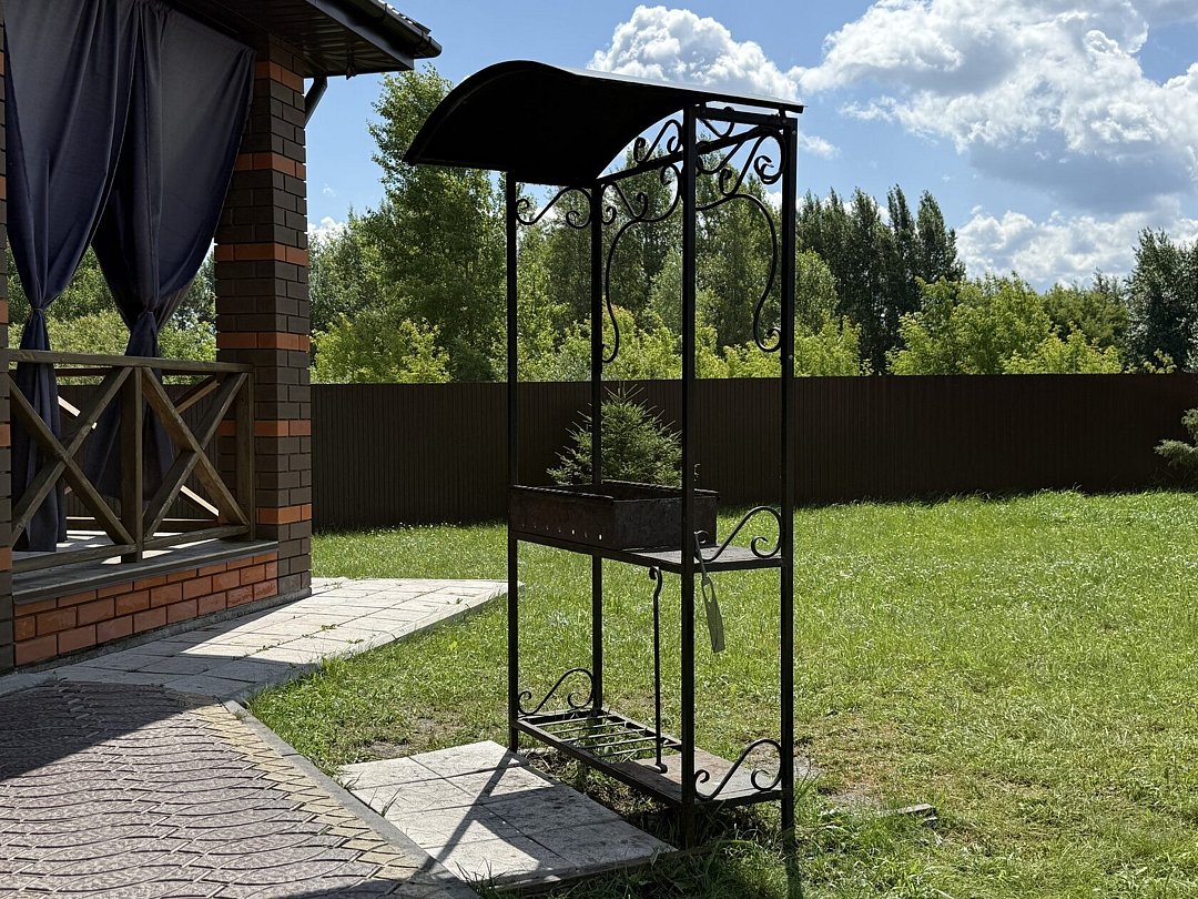 Домик (№6) 4-местный 2-комнатный