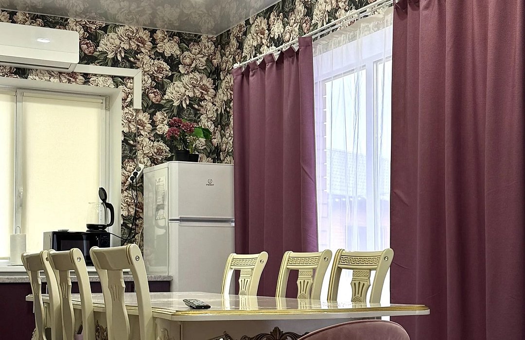 Домик (№2) 4-местный 3-комнатный