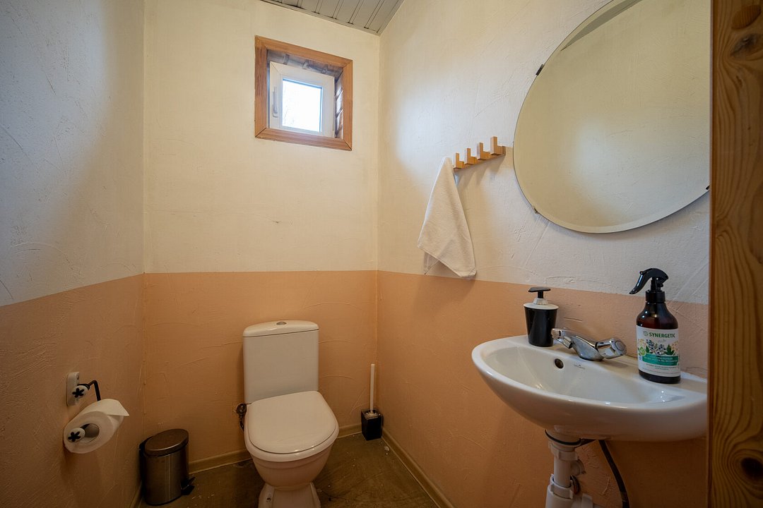 Коттедж 7-местный 3-комнатный 2-этажный (с баней)