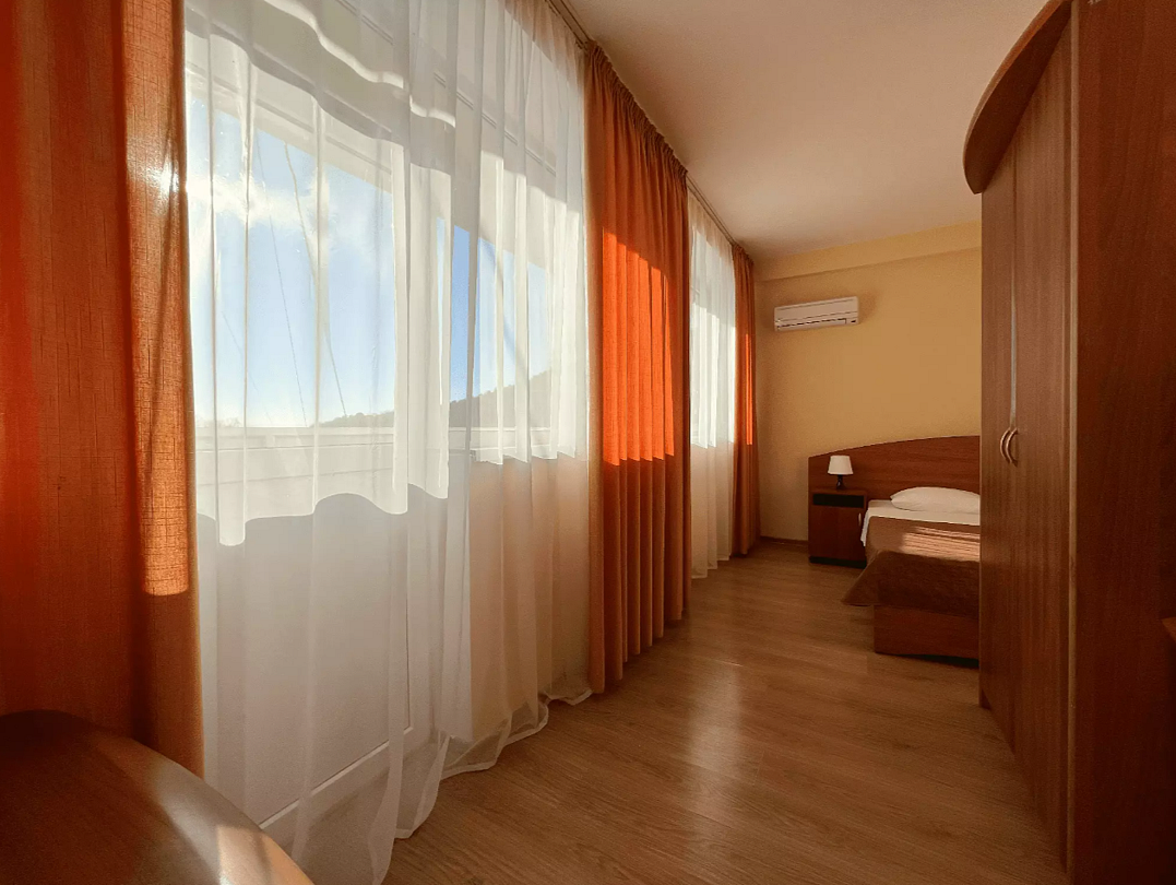 Стандартный 1-местный