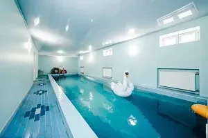Бассейн — Коттедж «Частный Дом Усово Плюс Дом 50», Одинцовский район