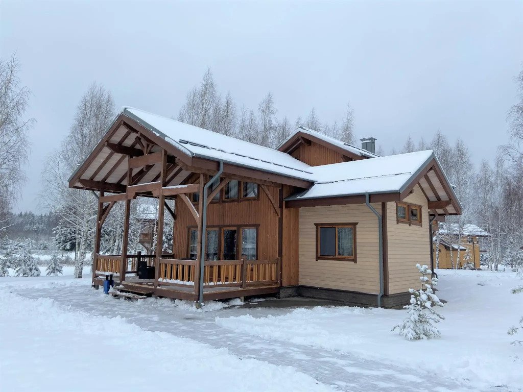 Коттедж В4 на базе отдыха Новинки Парк, Московская область, Серпуховский район деревня Новинки-Бегичево