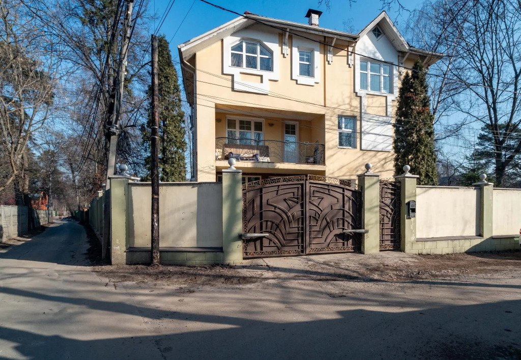 Коттедж на 4-м Ярославском переулке 8, Мытищи, Московская область