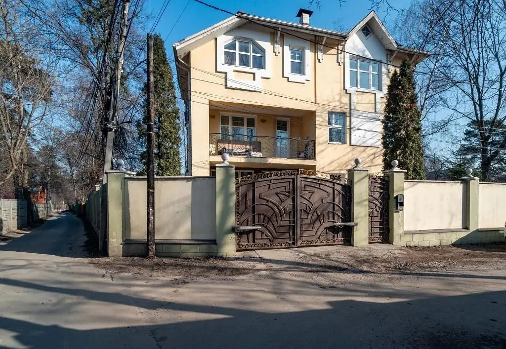 Коттедж на 4-м Ярославском переулке 8, Мытищи, Московская область