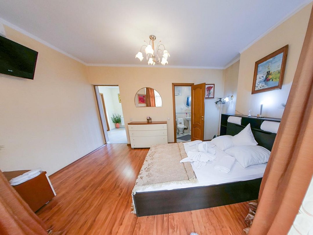 «Коттедж на Заповедной 51»