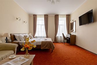 SOLO на Владимирской площади