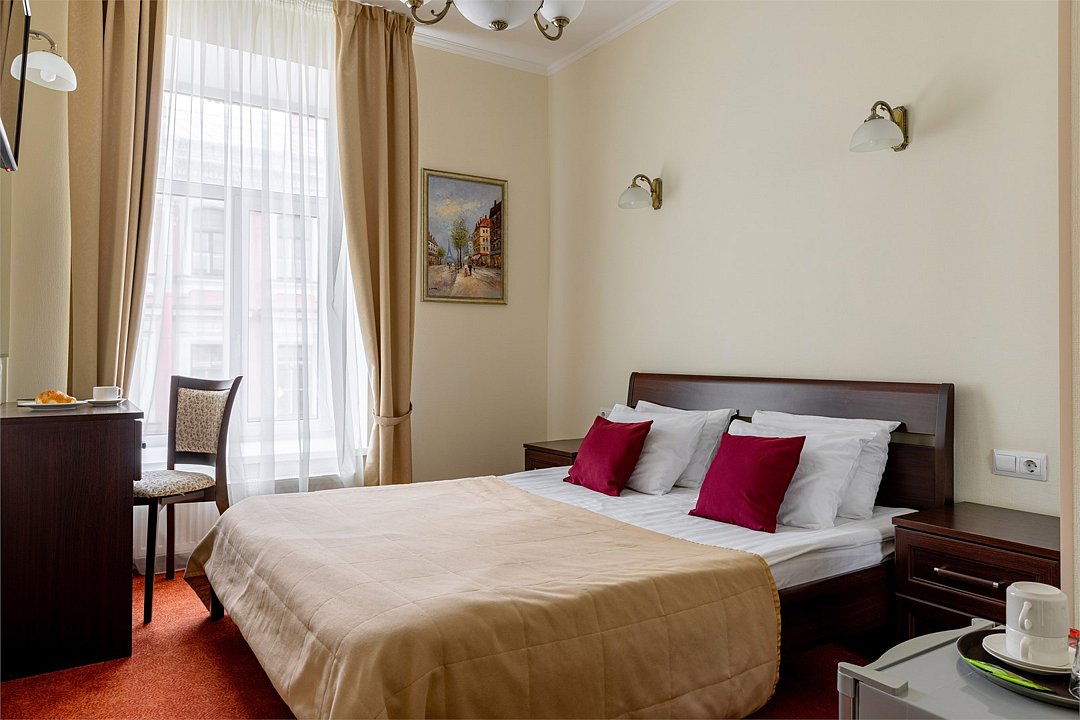 Ларго у Невского проспекта, Ленинградская область: фото 2