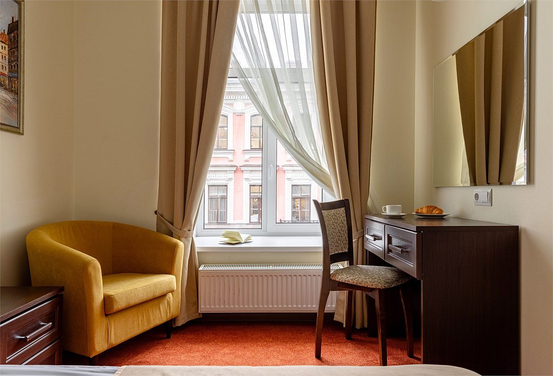 Ларго у Невского проспекта, Ленинградская область: фото 4