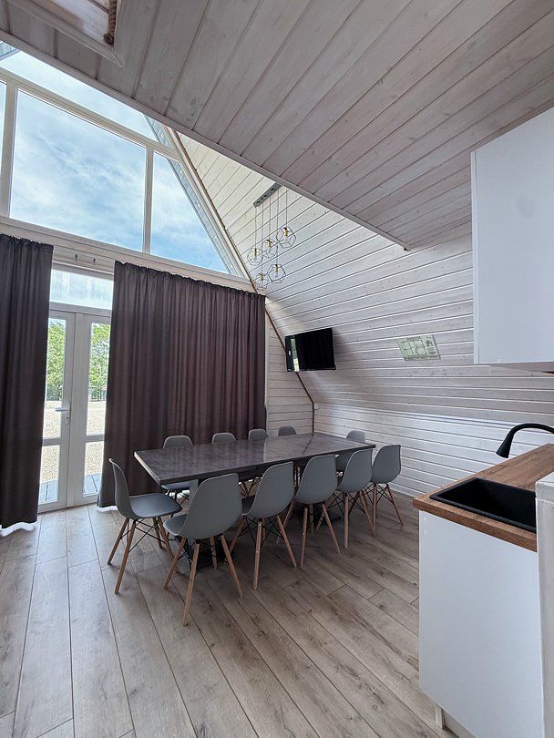 Афрейм 4-местный 2-комнатный (№5)