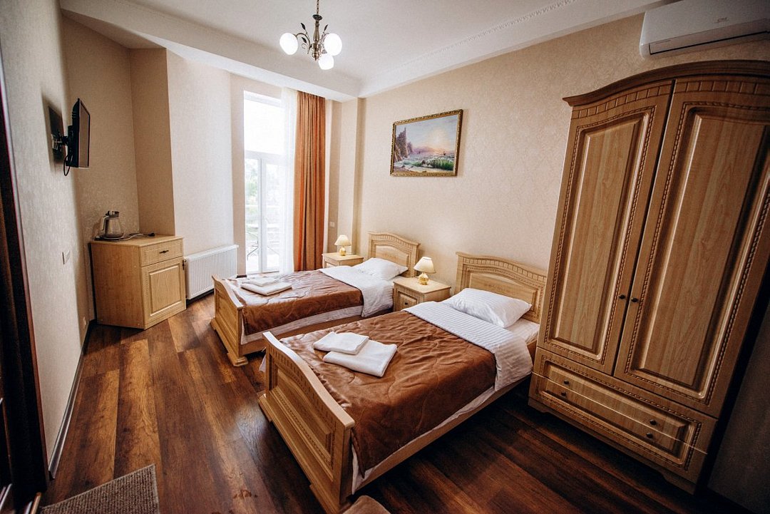 Полулюкс 2-местный 1-комнатный (TWIN/DBL)