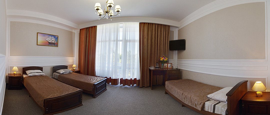 Полулюкс 3-местный 1-комнатный