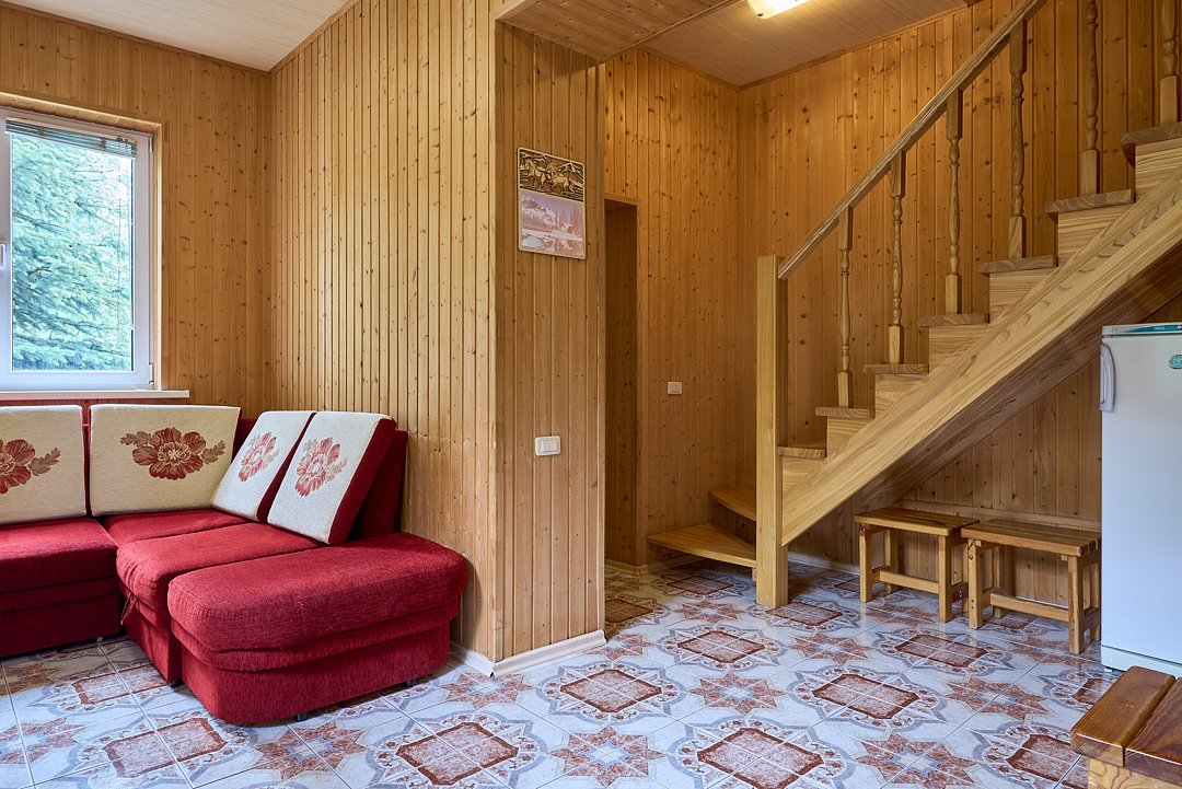 Сюит 4-местный 4-комнатный 2-этажный