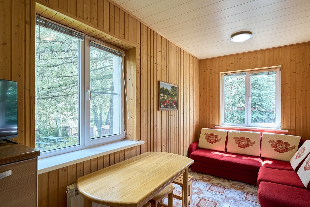 Сюит 4-местный 4-комнатный 2-этажный