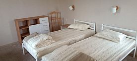 Верхняя комната, Гостевой дом Еловый мыс, Нязепетровск