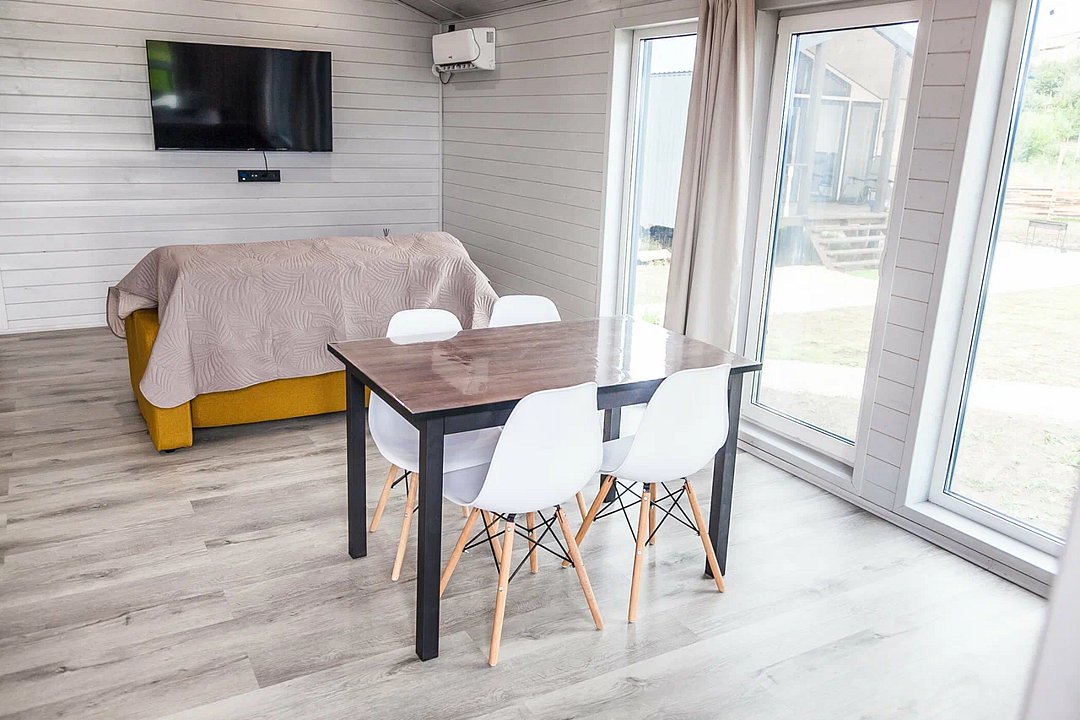 Дом 2-местный 2-комнатный (№2, вид на Волгу)