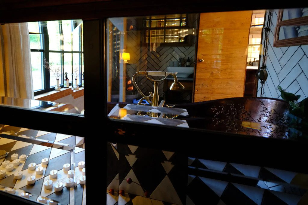 Шапки дача Love story, Ленинградская область: фото 5