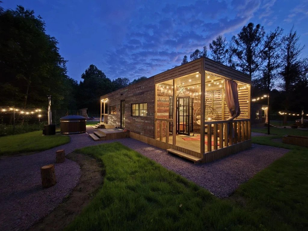 Коттедж Шапки дача Vintage, поселок Шапки, Ленинградская область