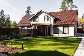 Коттедж с 5 комнатами, Частный дом Whitey House половина 1, поселок Мичуринское