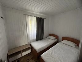 Двухместный коттедж Superior двуспальная кровать, Коттеджи на улице Центральная 35, Ломоносовский район