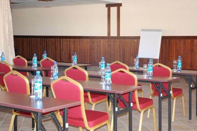 Конференц-зал