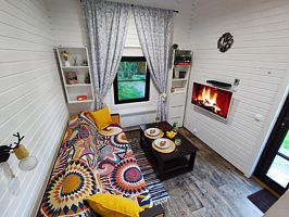 Двухместный коттедж Standard двуспальная кровать, Коттедж Shuya Tiny House (Шуя Тини Хаус) 4 местный, поселок Шуя