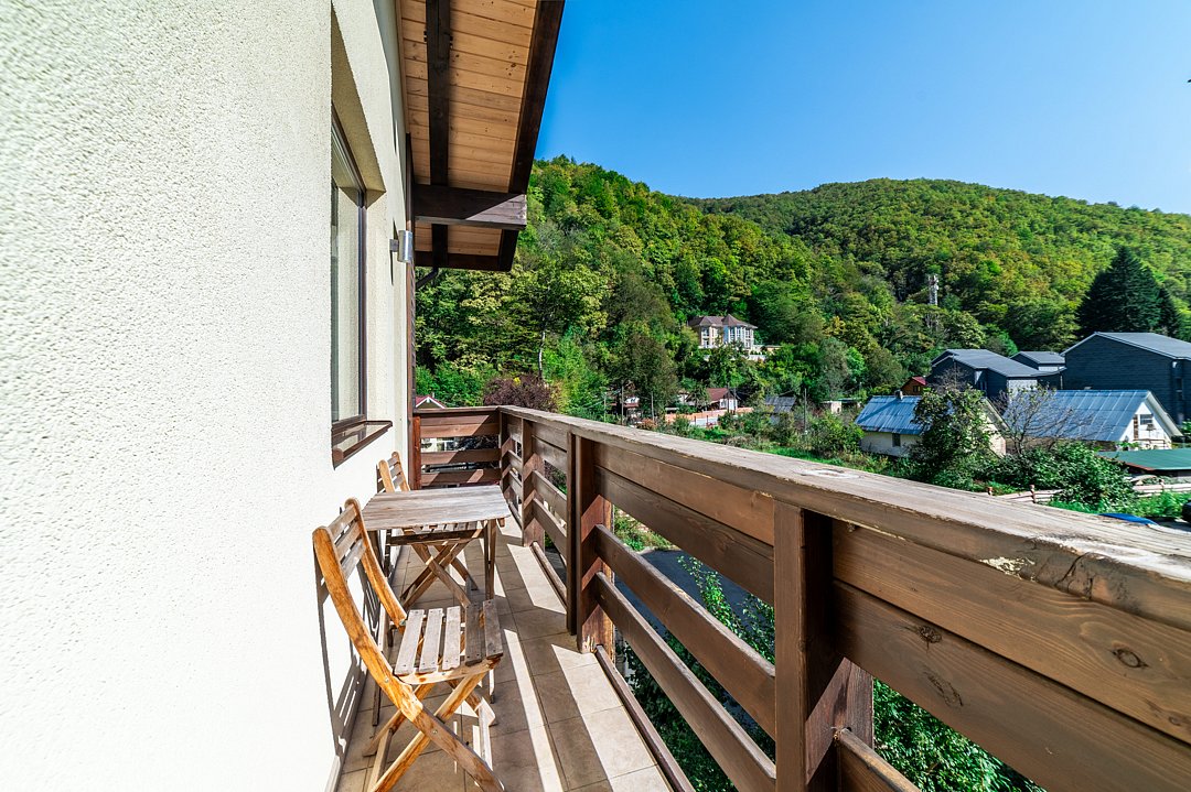 Улучшенный 3-местный (с балконом)