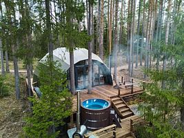 Лодж с купелью с красивым видом из окна, Глэмпинг Forest Lake, поселок Рощино