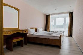 Полулюкс с 2 комнатами с балконом, Клуб отдыха Звездный, Караидельский район