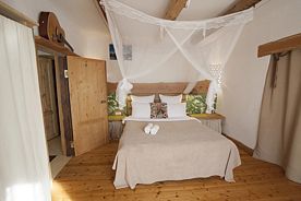 Коттедж с 2 комнатами с балконом и с красивым видом из окна, Частный Дом Zen Lodge Красная Поляна, Красная поляна