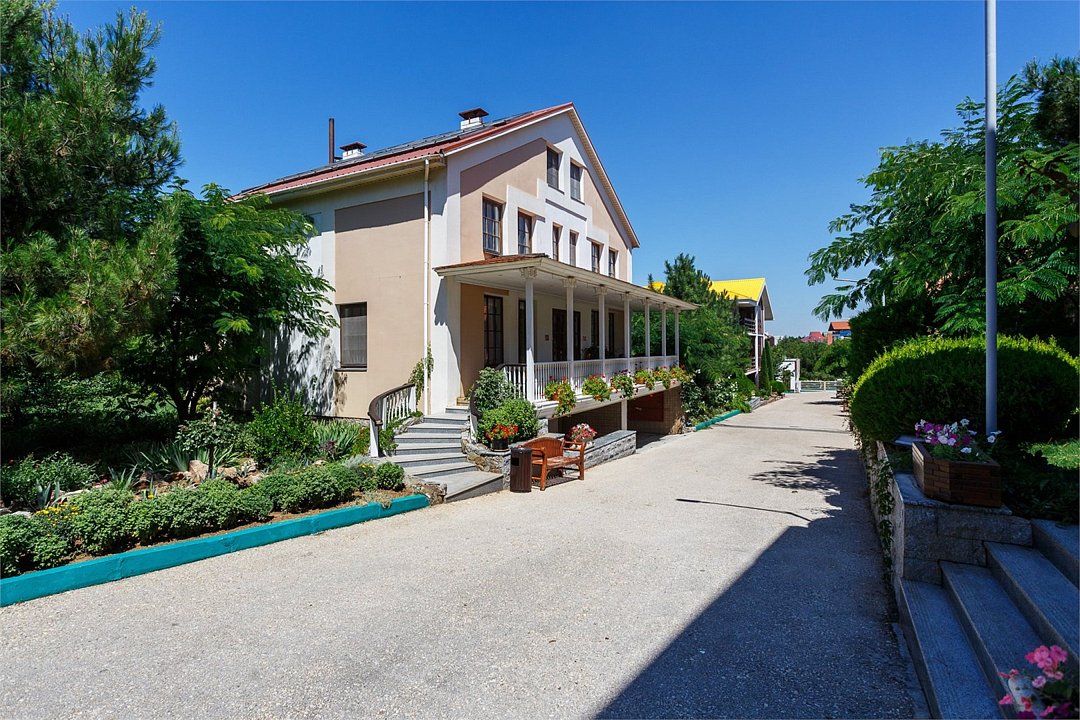 Апарт-отель "Вязовая роща", Крым, Севастополь 