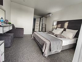 Люкс Sea view (SV), Гостевой дом JOY, Оленевка