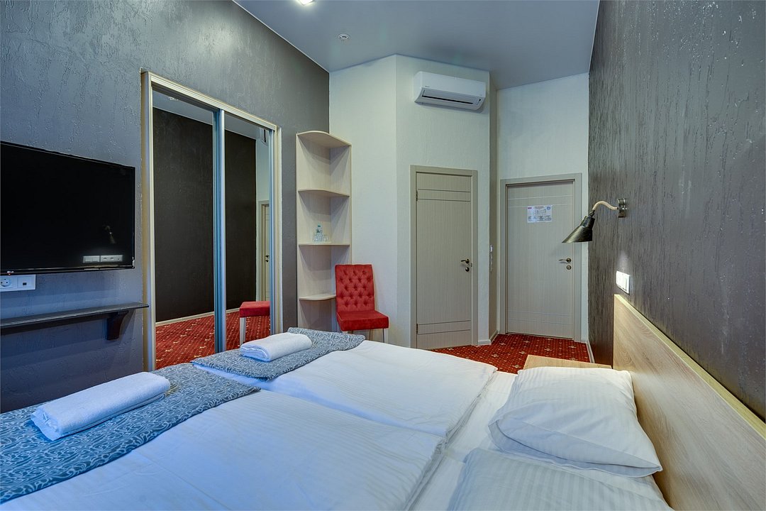 The Red Hotel, Ленинградская область: фото 2