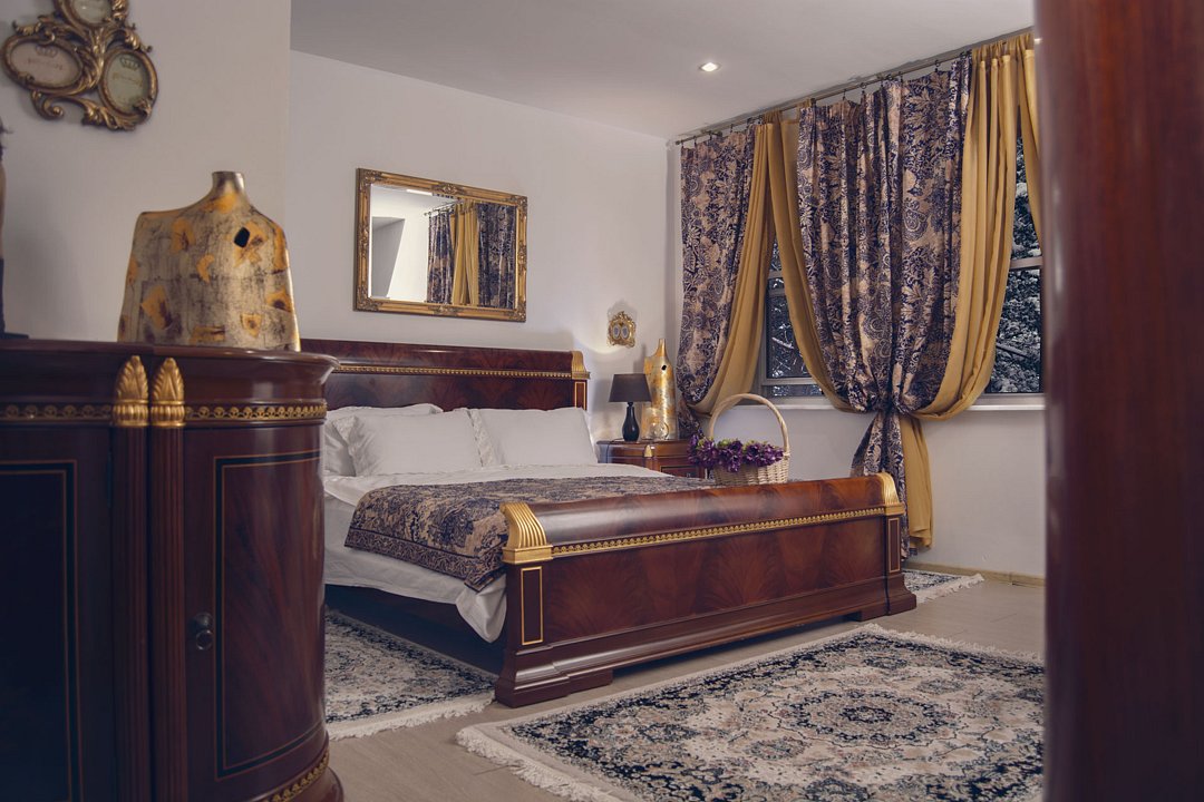 Гостевой дом Villa a la Russe, Московская область, Глухово поселок Барвиха Красногорский район Москва село Петрово-Дальнее поселок Архангельское поселок Рублево