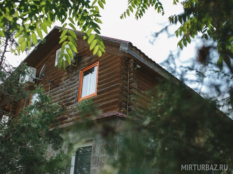 Рыболовно-охотничья база Рыбное место, Астраханская область, Станья село Затон Камызякский район Кировский