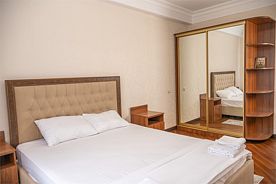 Двухкомнатный номер с одной большой  кроватью, Гостевой дом Великий Каспий, Дербент