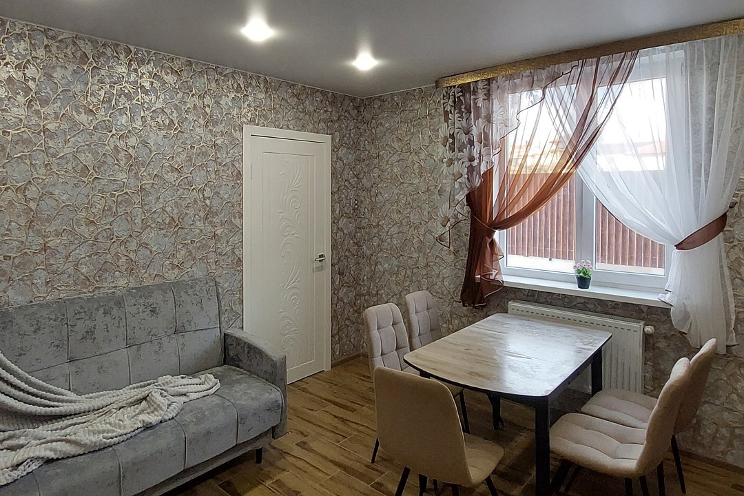 Светлый двухкомнатный дом, Крым: фото 4