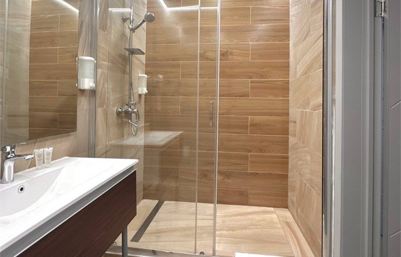 Полулюкс 2-местный 2-комнатный (вилла)