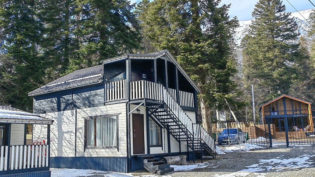 База отдыха White Village, Архыз, Республика Карачаево-Черкесия