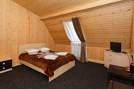 Номер с двуспальной кроватью, Загородный комплекс Космос Касарги, Сосновский район