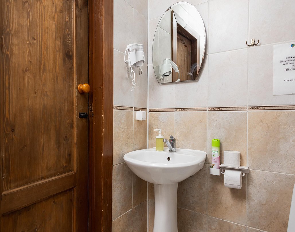 Дом 9-местный 3-комнатный 2-этажный