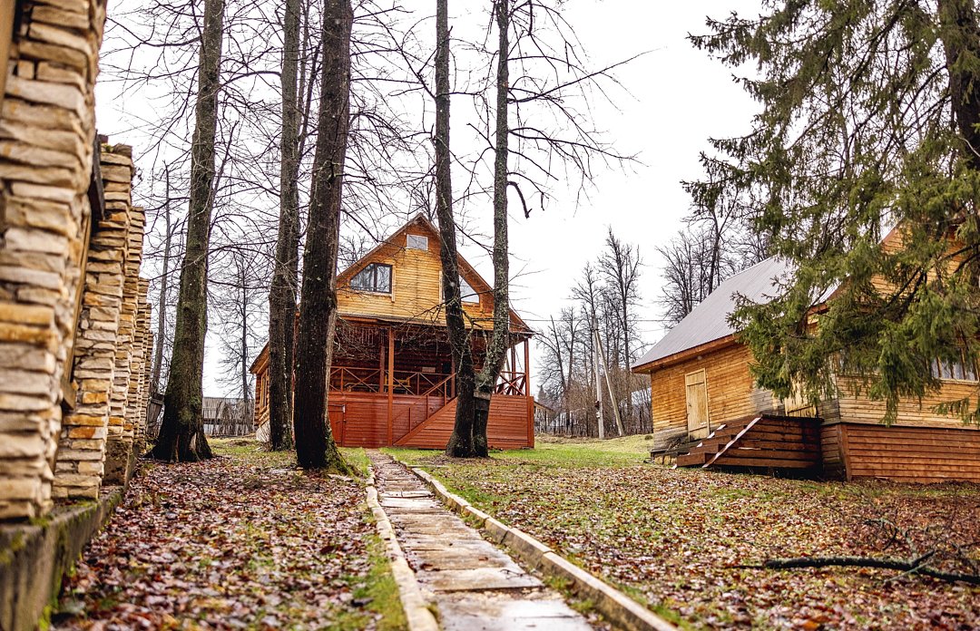 Усадьба 16-местный 4-комнатный 2-этажный