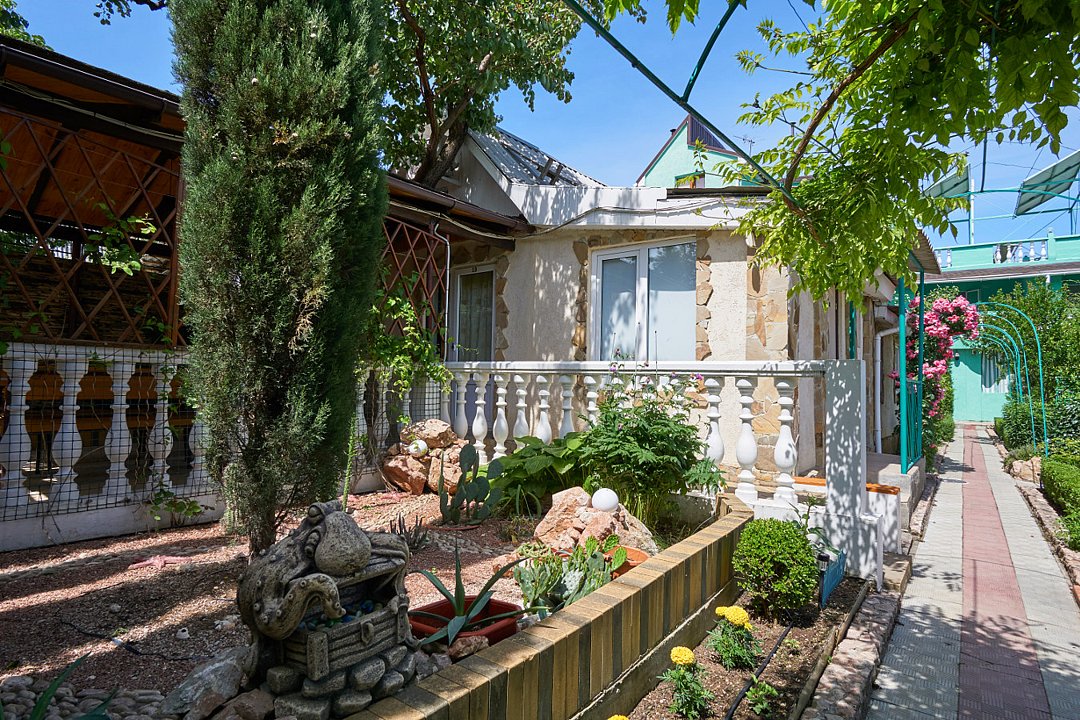 Гостевой дом Малиновая 10, Севастополь, Крым