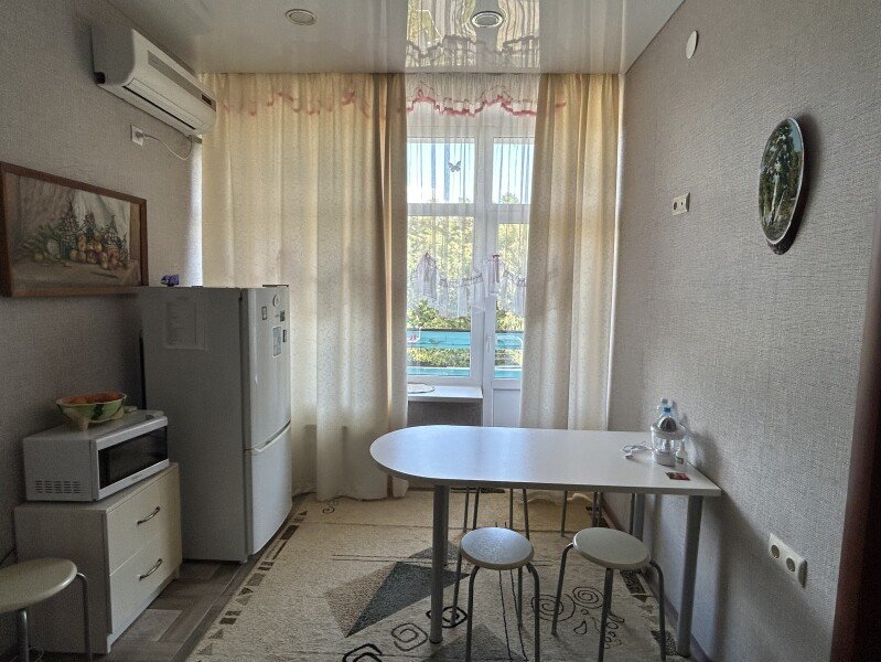 Студия 5-местный 3-комнатный