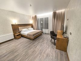 Полулюкс с балконом 2х местный, Гостевой дом Четыре сезона, Терскол