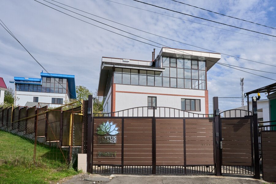 Коттеджи в аренду Резиденция Лотос, Краснодарский край: фото 2