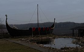 Драккар, Гостевой дом-музей Остров Kattegat, поселок Муханки
