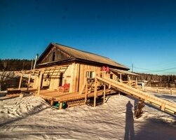 Восьмиместный дом с удобствами, База отдыха Ледяной фонтан, поселок Сибирка